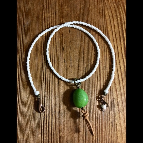 Green and White Beaded Ladies Beach Boho Necklace, Handmade Ladies Necklace - Picture 3 of 6